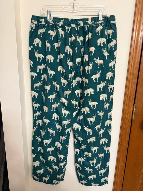 Eddie Bauer Forest Animal Print Lounge Pants in Teal and Cream - Picture 4 of 5